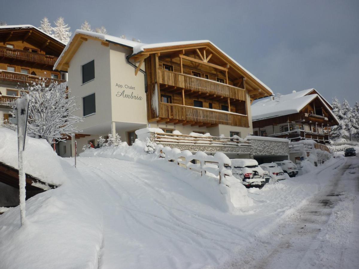 Chalet Apartments Ambria La Villa  Esterno foto