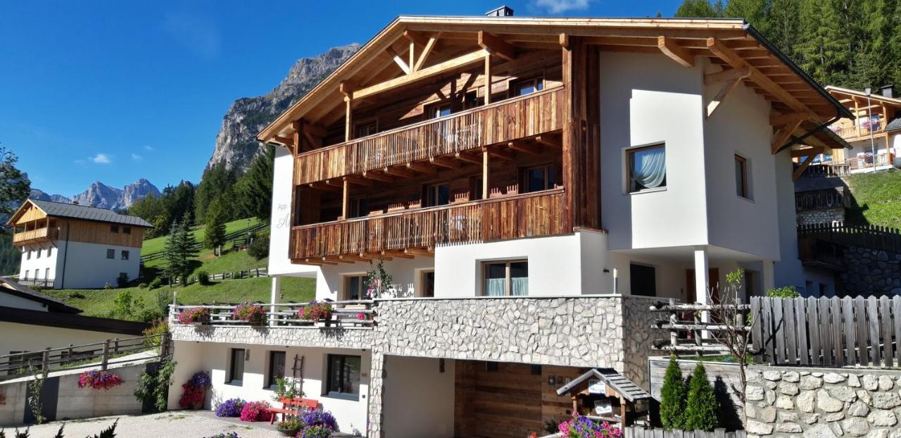 Chalet Apartments Ambria La Villa  Esterno foto